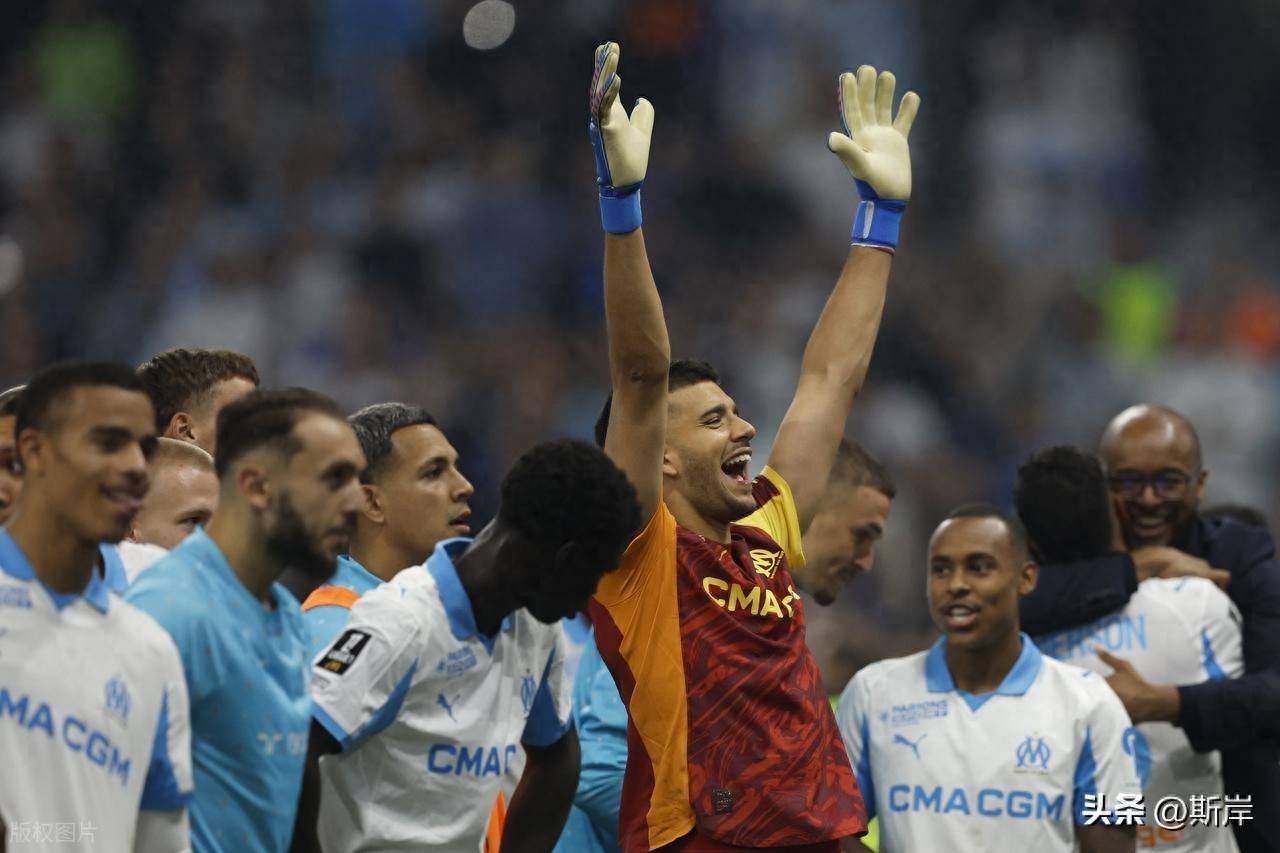 阿贾克斯训练开放日,冲刺阶段伤情更新引欢呼,法甲在即,高层口径保持一致(暗区突围阿贾克斯的帽子) 阿贾克斯训练开放日,冲刺阶段伤情更新引欢呼,法甲在即,高层口径保持一致(暗区突围阿贾克斯的帽子)