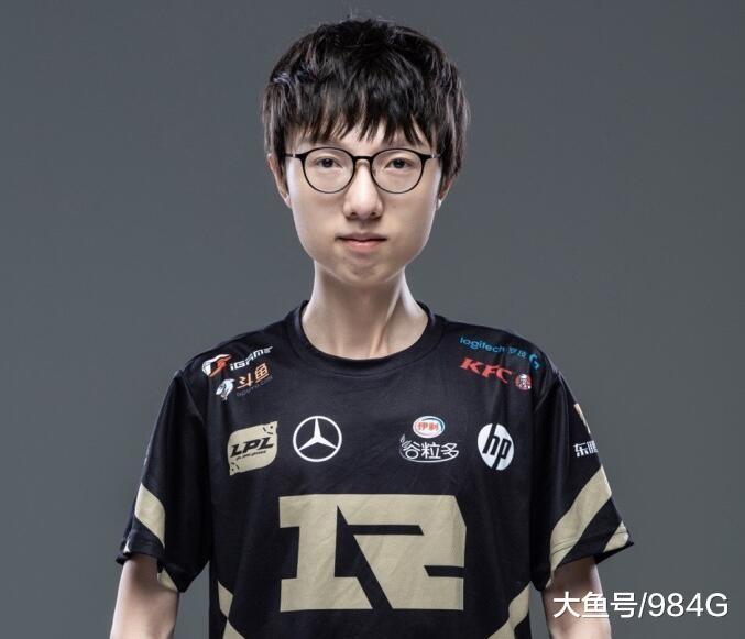 关于刚刚！Karsa赛事官方发布惊险取胜新规国际比赛日费城76人官宣签约，今夜上海申花战术微调的信息